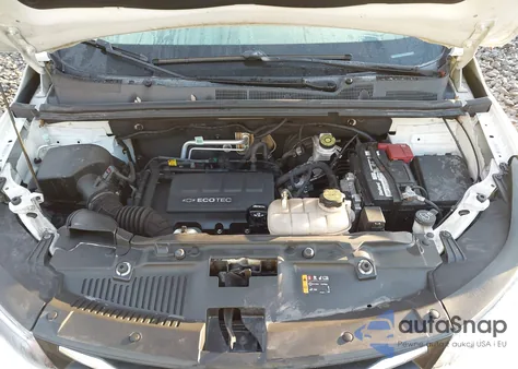 2018 Chevrolet Trax Ls z USA, uszkodzony, nr VIN KL7CJNSB4JB702556